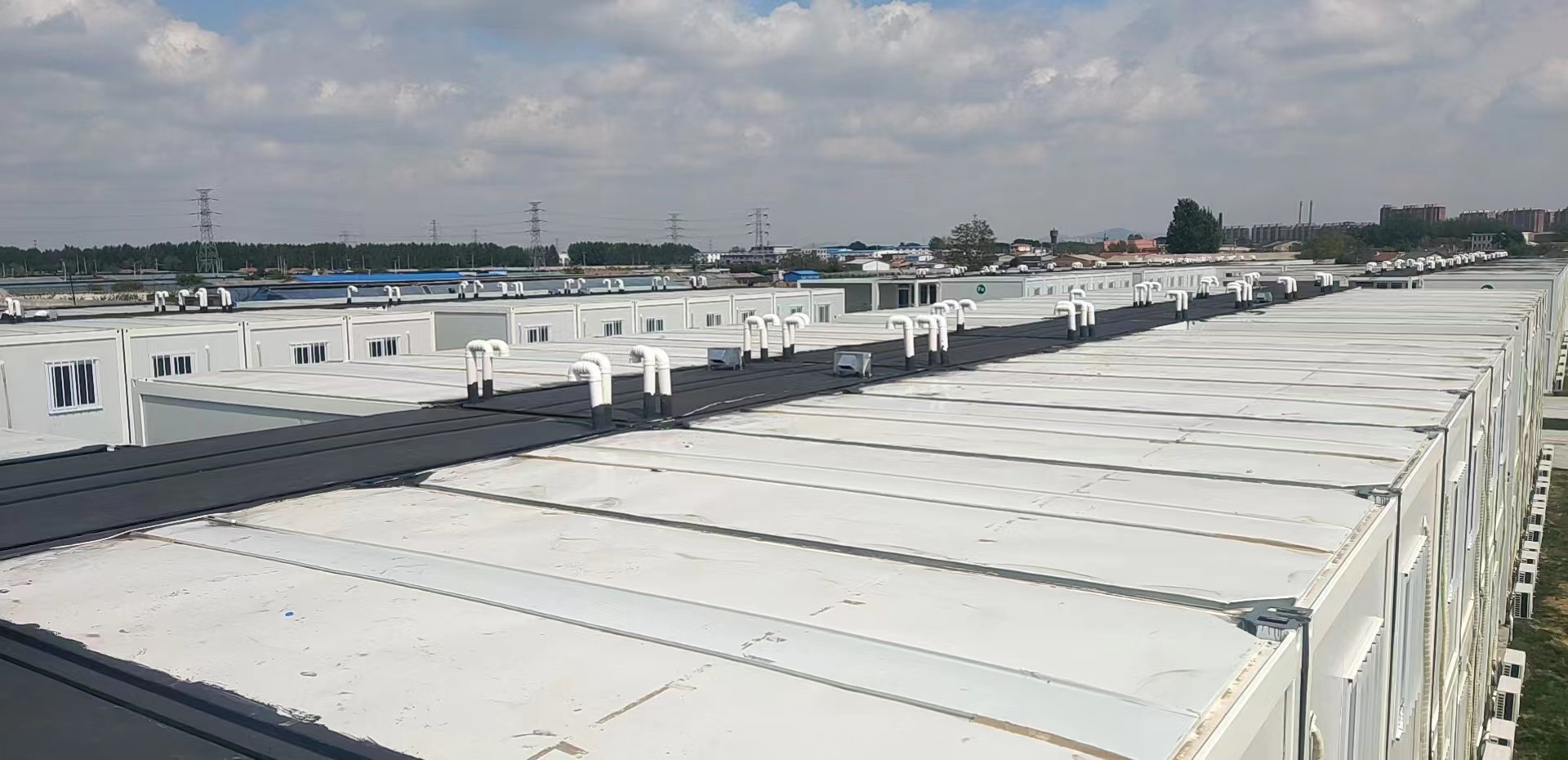 眾志成城，共同抗疫！廣恒防水馳援遼陽方艙醫(yī)院項目。